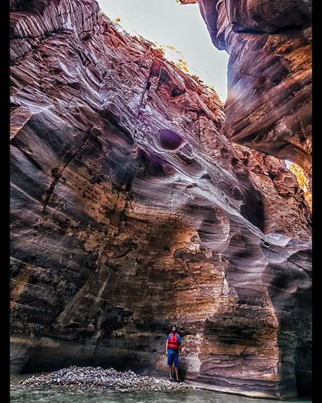 The Only Way Out Is Up #canyoning #deadsea #desert #explore #exploremore #jordan #travel #trekking #vsco #water #waterfalls #instagood #look #latergram #visualsofearth <a href="/visualsofearth/">memes</a> #artofvisuals @artofvisuals #travelgram #earthpix #passionpassport #na… ift.tt/2nxjO0a