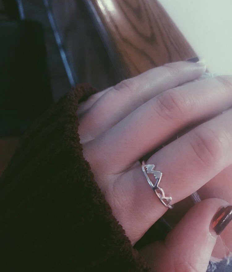 IncomeETFs's tweet photo. Neeed this high &amp; low mountain ring from https://t.co/cYrLI2a8iV https://t.co/MuaiZwWIcJ