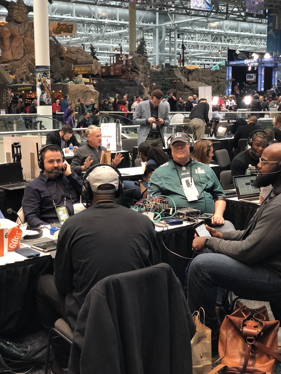 peterciarrocchi's tweet image. Had to stop over to see @Ike58Reese and @JonMarksMedia Best show on radio #Ikejuice