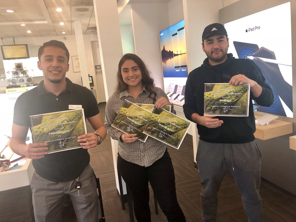 PenaLiceth's tweet photo. Great way to start 2018!! 🏆 #1 A store in LA and #1 Store in our district. Also some of my TOP reps for January. 🥇Ready for February! 💰💪🏻 🐍#CommerceTeam #mambas @SprintFlores @erniejoe9 @blee01 @kkwestisbest @marceloclaure https://t.co/krii49OjHv