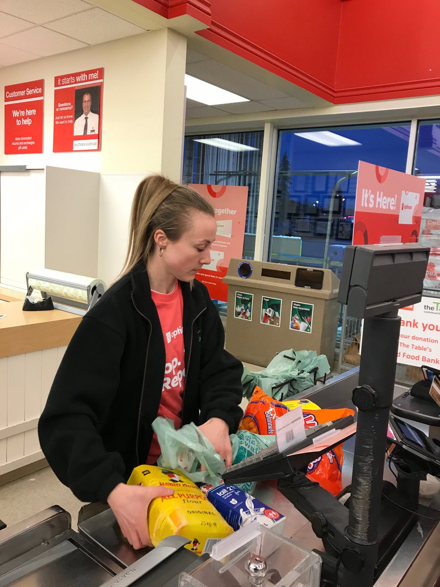 robertcfearon's tweet photo. #thisispcoptimum#employee#gettingsomesnacks https://t.co/XtFiPBTRAm