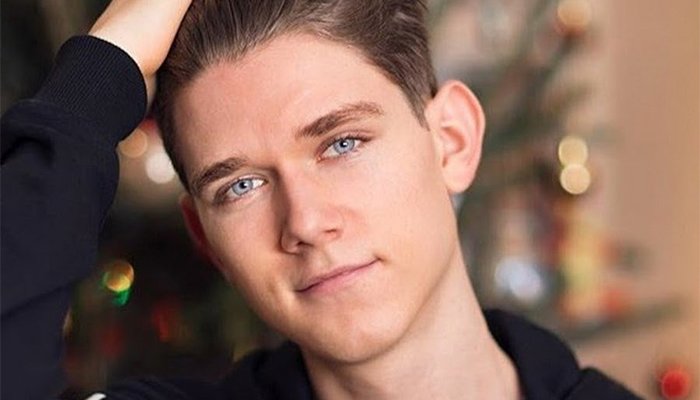 GazetteReview's tweet image. Devan Key Net Worth 2018 - gazettereview.com/2018/02/devan-… - #DevanKey #Networth #Entertainment