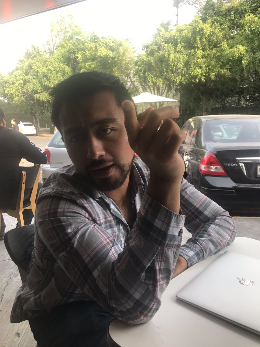 Componiendo el próximo sencillo! #PlebeSincero #PlebitasFans #VamosPorEllas