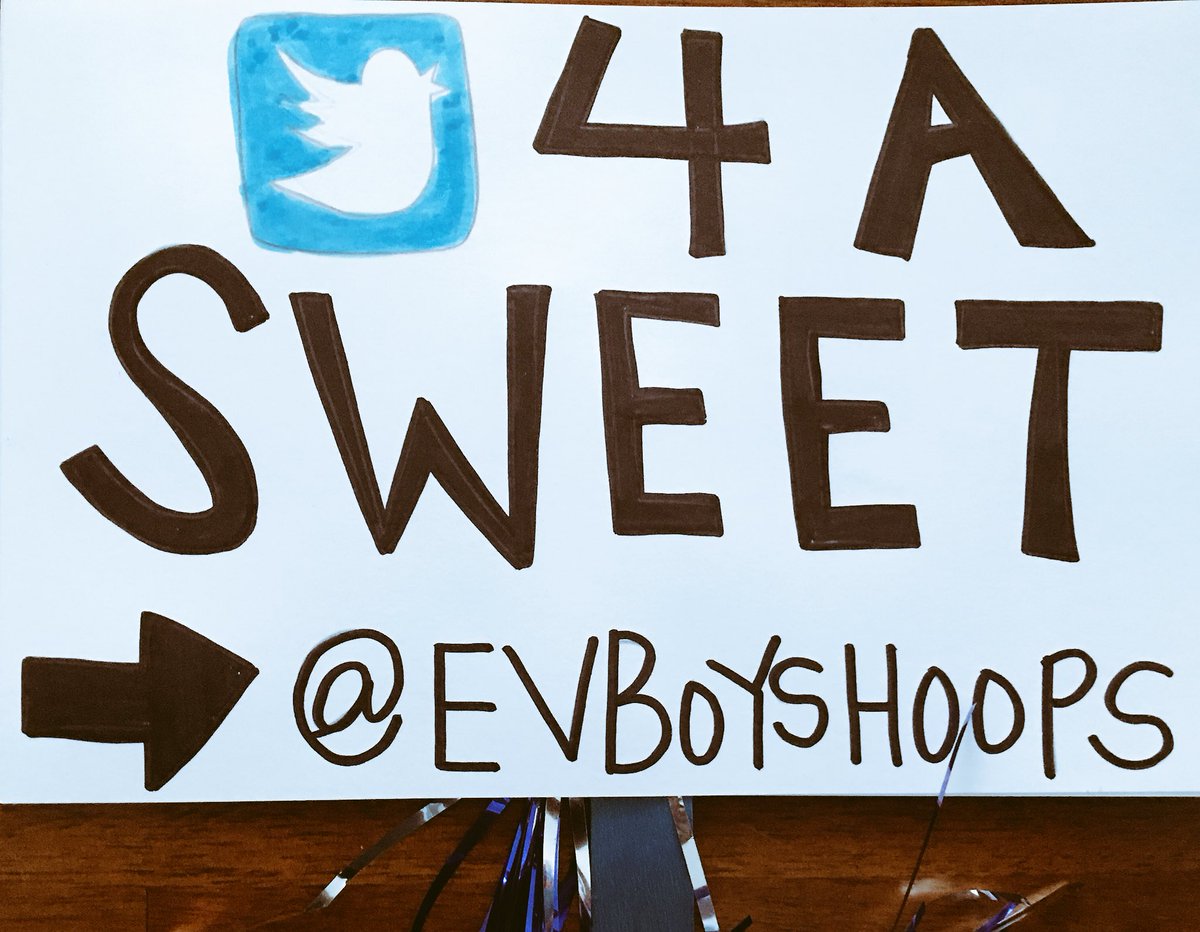 During at EVBB vs. AVHS varsity game! Tweet about the awesome action and stop and get a treat from the DJ booth! @EVSOPHBBALL <a href="/EVHSAthletics/">Eastview Athletics</a> <a href="/evsuperfans18/">Eastview Superfans</a> <a href="/EVAASports/">EVAA Sports</a>