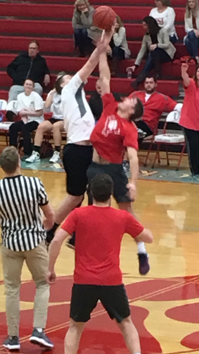 USJBasketball's tweet photo. Coach @LucasPyron21 representing in the student / faculty game. Nice job coach. #funtime https://t.co/lLnxeVJmIx