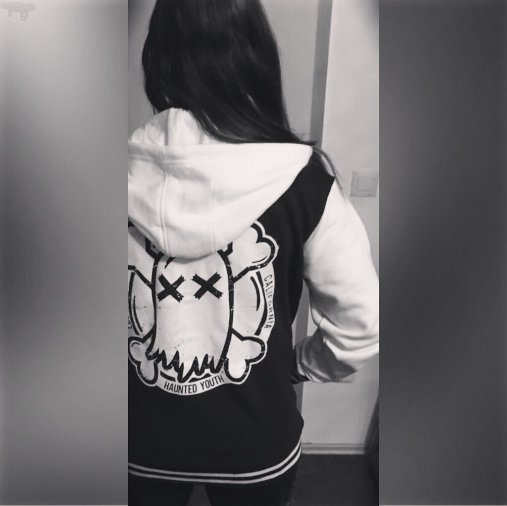 Celi_Wonderland's tweet photo. Once a ghost, forever a ghost. 👻 #hauntedyouth #ghosttown #foreveraghost #merchandise @GhostTown @EvanPearce @itskevghost https://t.co/2fFsncBjhW