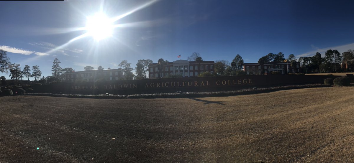EmmaJanecek's tweet photo. Excited to announce I will be attending abac this fall to continue my education in animal sciences! Can’t wait to see what the future has to bring! #gostallions https://t.co/wyClp5B9ly