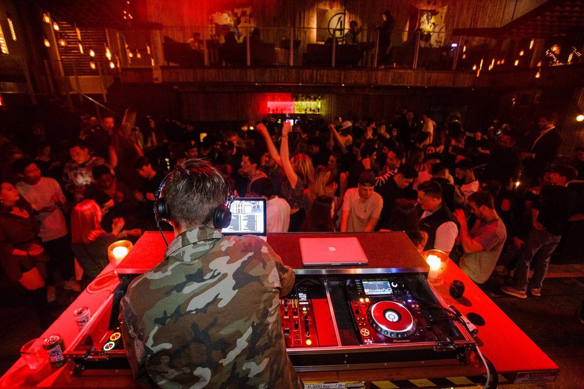 musewpg's tweet photo. MUSE tonight! Text 204-891-2263 to book last minute VIP. #musewpg https://t.co/4fHQi5zq5C