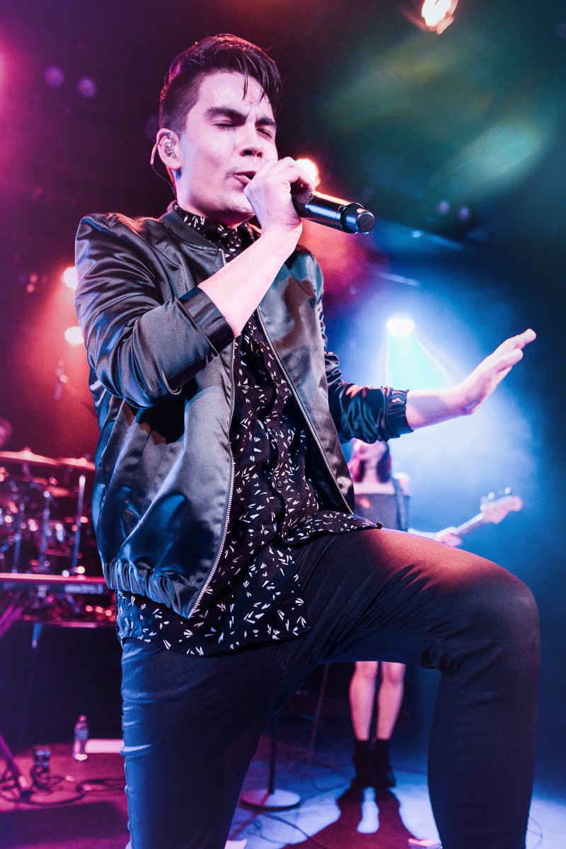 yisingkao's tweet photo. Sam Tsui did amazing at the Roxy!! Check out his new album Trust🙌 https://t.co/FMPTXUtZTv