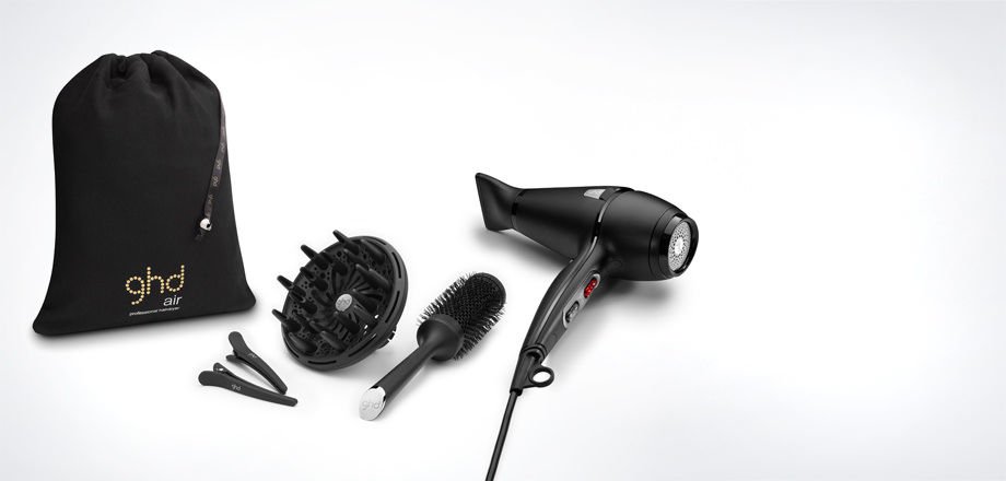 BESTLIFEUK's tweet photo. Say goodbye to flat &amp; frizzy hair with the new #ghd air® hair drying kit! If you need another reason to buy theres £20 off right now! AL 
https://t.co/iwvHBcsF8Q
#deals #onsale #makeup #moneysaving #ThursdayThoughts https://t.co/SeG547g38D