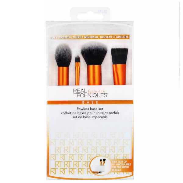 BESTLIFEUK's tweet photo. Get nearly £5 off #realtechniques Flawless Base Brush Set... Like you needed an extra excuse for more brushes! AL 
https://t.co/EZTEOn74of
#makeup #deals #moneysaving #blogging #ThursdayThoughts https://t.co/UikFQBmDq8