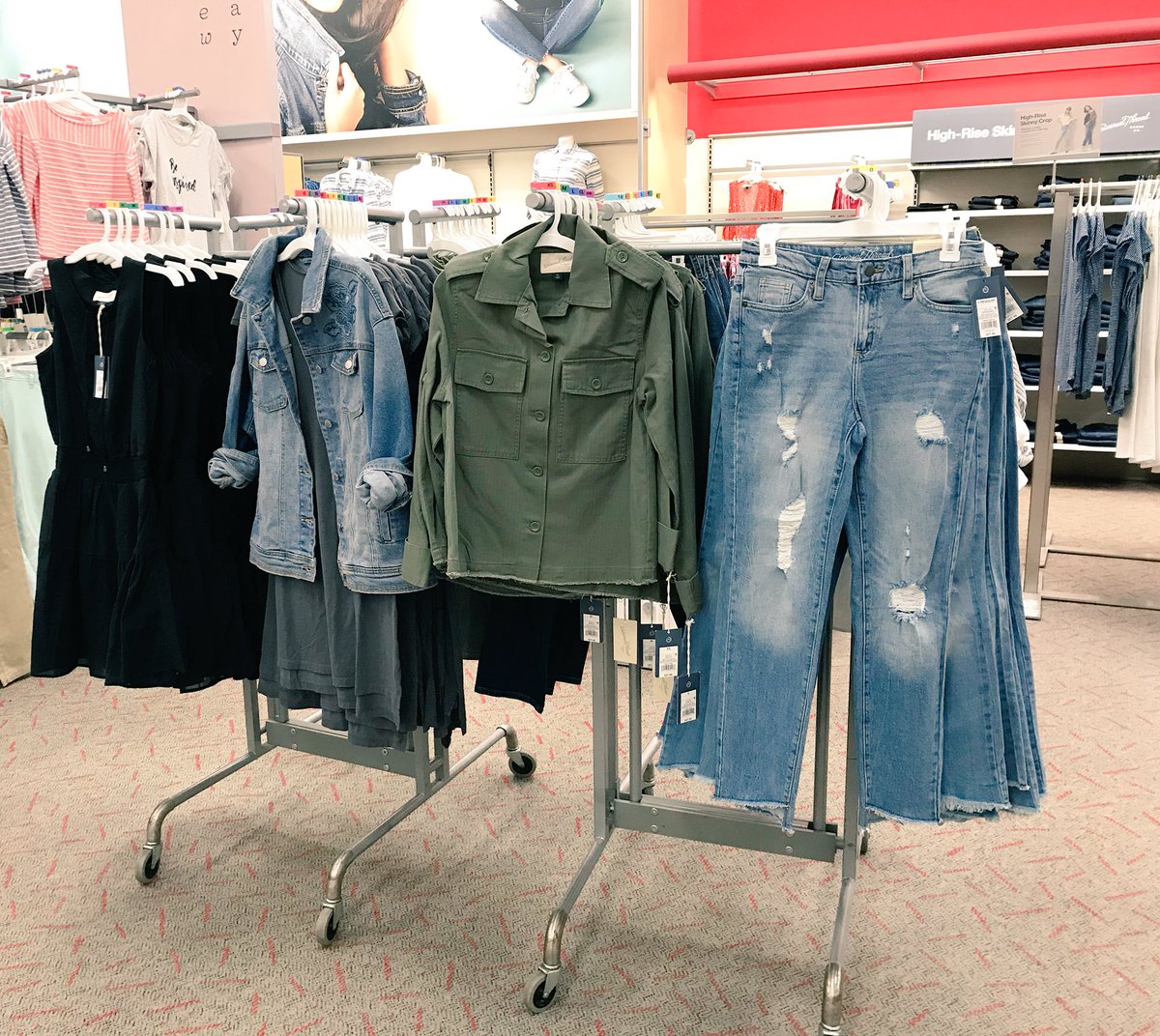 klawder's tweet photo. Denim for days! ☀️💗☀️ #R100FindYourFit #VMGforAV  #D117StandsForStyle https://t.co/4qaWwVA5Ll