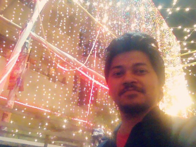 tslorthy's tweet photo. An awesome wedding party of my Ex Girlfriend @SamiaKhan is fabulously happening at #Dhanmondi #Dhaka #Bangladesh #Orthy #Samia 🤑 😎 🎆 https://t.co/bR1hYnNqtD