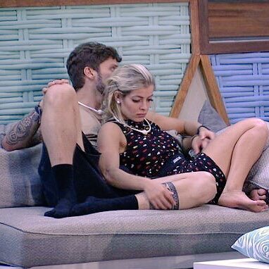 parcial_reality's tweet photo. Qual o melhor casal? #BBB18 mi segui ai tbm 

Breno e Jaque - RT

Breno e Ana Clara - FAV https://t.co/RJSPJhMvCY