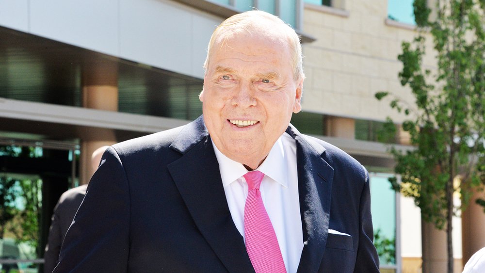huntsmancancer's tweet photo. "My hope and my prayer is that our community will always be united...that we'll all be united in our efforts to eradicate cancer at its earliest stages, that we'll work together as a combined team, and that we will be able to end this disease once and for all."—Jon M. Huntsman https://t.co/IeTD2P30ZA