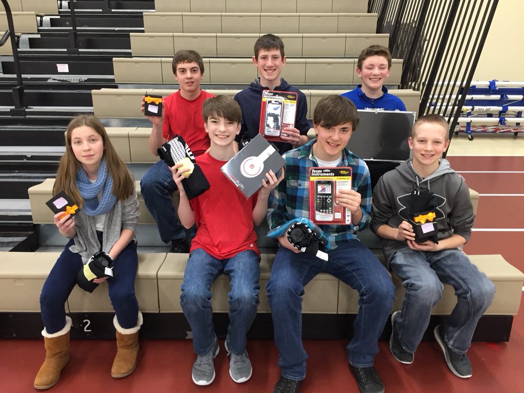 tpetreikis's tweet image. Top MS winners for #MathWeek2018 #productivestruggle
@npsd1 @arrowgift @david_s_weber @DarrenRubo @Peggy4415 @NicoletBank @RipcoCU @SonicNetWisc @TXInstruments @EliasonRealty @aviands @parsonseagleriv @HoffmanPDC @peopleswi
