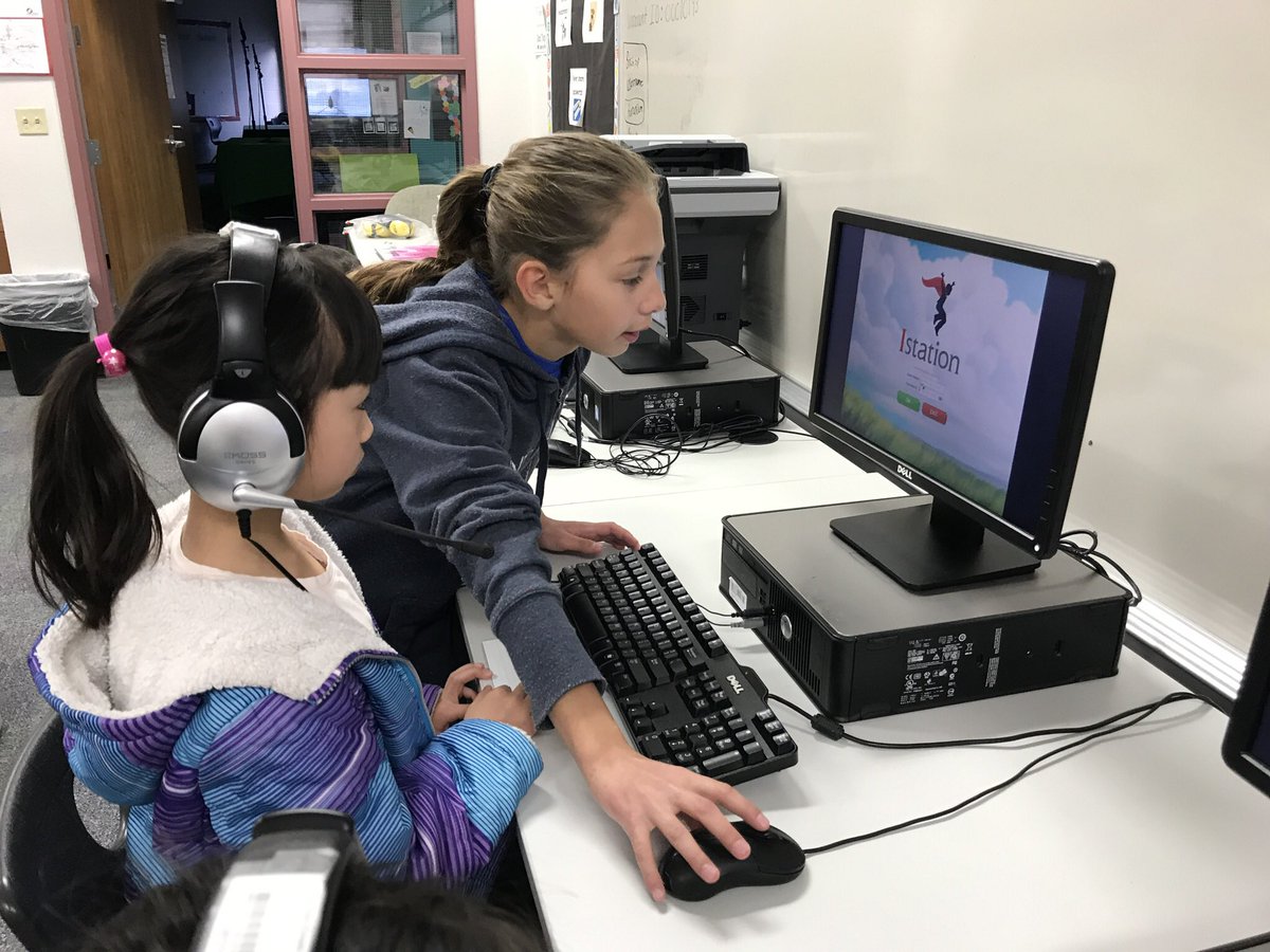 MsLShepherd's tweet image. Thank you to the 5th grade friends from @mrsfaundez ‘s class for coming to help us in the computer lab. #BuddyClass #CISDOurStory @DCEtrailblazers