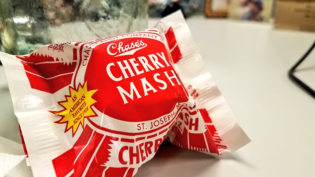 JulieMM's tweet photo. First bite of #cherrymash about to happen; thanks @mroehrman 😋
cc: @MontyDavisKC #candy https://t.co/CqQCYhnBYp