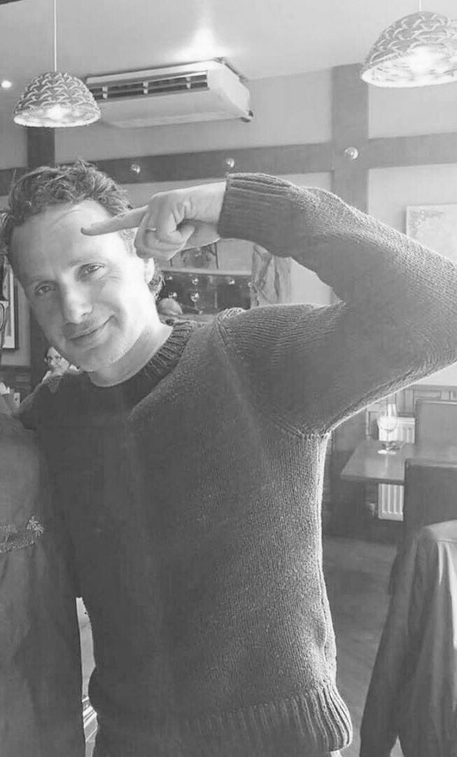 twd b&w (@garfielogan) on Twitter photo 