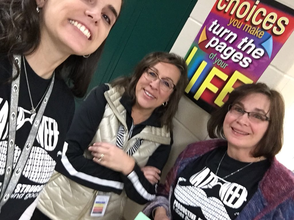 tpetreikis's tweet image. We close out another #MathWeek2018 with great #productivestruggle 
Great support from all staff, this is what makes us a great team! (Some are sad to see the week end!) @npsd1 @lkweber60 @WaitMary @tawilfer