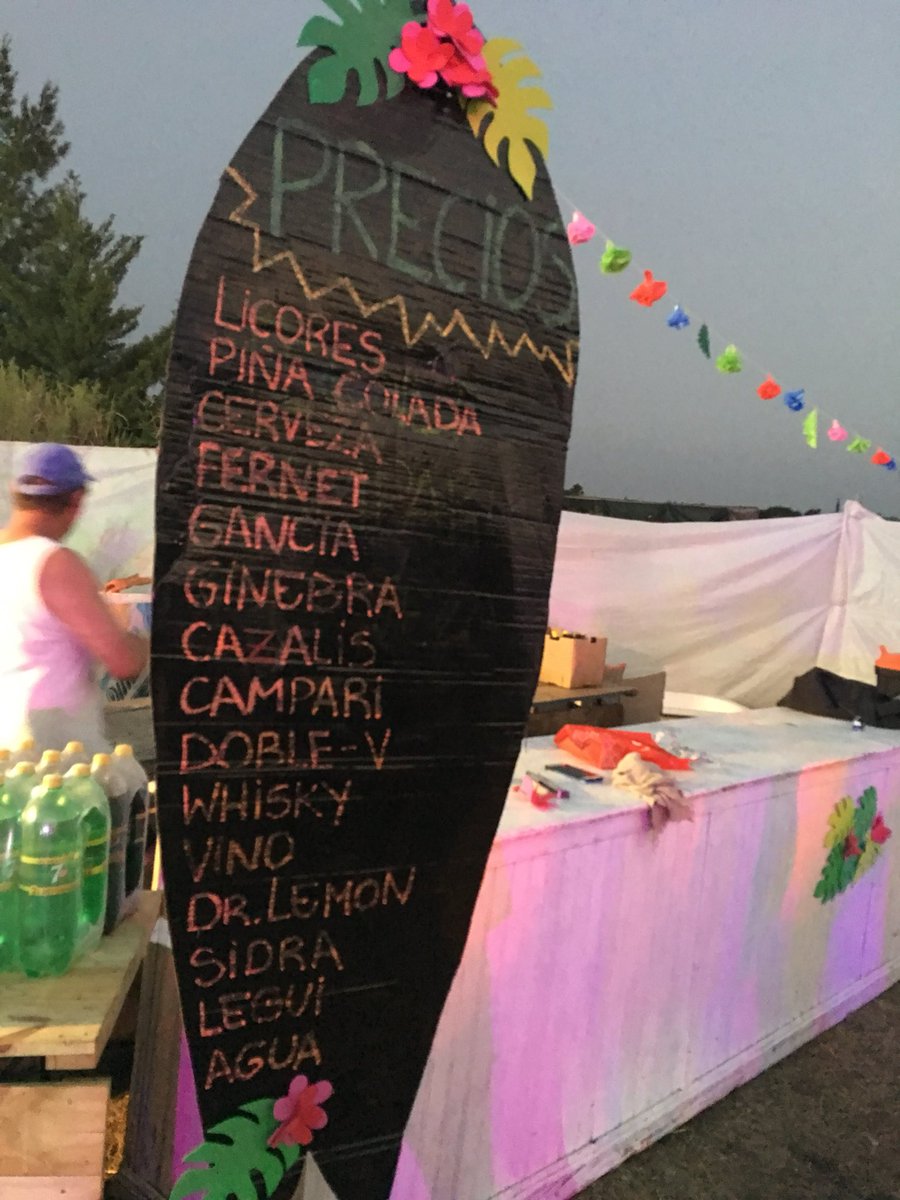 VElisa2018's tweet photo. Nosotros ya estamos listos, y vos??? 🍻🍷🍼🎉👙🧢 💥 https://t.co/E0thUUeQtN
