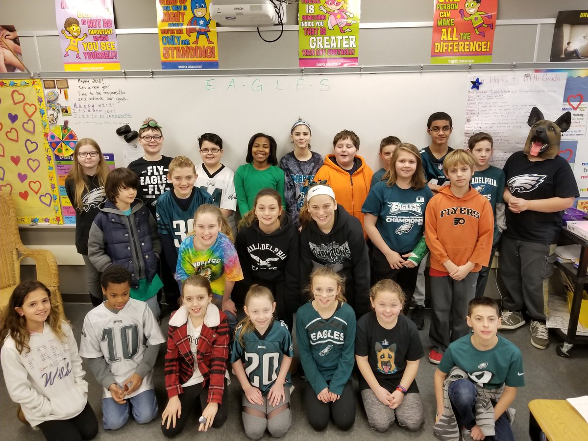 miss_stecklein's tweet photo. Fly Eagles Fly #pumapride #FlyEaglesFly #WDrocks https://t.co/6WYUXU0r6p