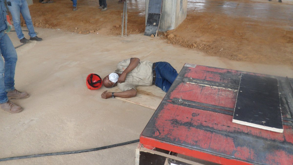MccPlantaPellas's tweet photo. |Simulacro #02Feb| Departamento de SISOA de #MCC #VEPICA realizó simulacro de emergencia en el área de Peletización de la obra en construcción de la #2LPP junto con la Gerencia de SISOA de #FMO #SeguimosAvanzando #Prevención #CeroAccidentes https://t.co/YpBvVKmPvv