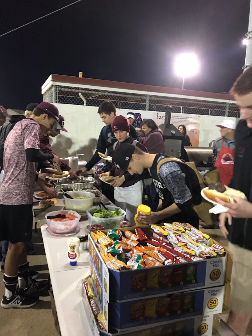 ConsolBaseball's tweet photo. Great night at Tiger Field for our 3-way intra-squad! Thanks to the parents for the help and to @HEB at #TowerPoint for the food! @AMCHSWeb https://t.co/StRbAhS4Gu