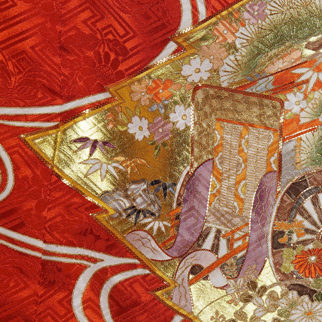 Melcoresorts Japan 京友禅 きょうゆうぜん 展示された作品のモチーフは 松皮模様 松取皮 とは大小のひし形を連続させた文様で 中に色々な模様を入れます この作品では日本古来からある様々な模様を入れ 多彩な手法で宮中の四季を表現し Melcoresorts Japan 京友禅 きょうゆうぜん 展示された作品のモチーフは 松皮模様 松取皮 とは大小のひし形を連続させた文様で 中に色々な模様を入れます この作品では日本古来からある様々な模様を入れ 多彩な手法で宮中の四季を表現し