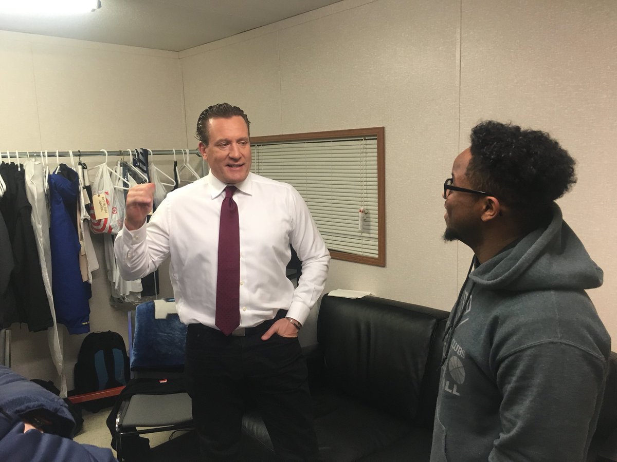 BGCTC1's tweet photo. sooo @Jeremy_Roenick swam with sharks, tackled an alligator, and caught a catfish with his bare hands What have you been doing? #AnaaAtSBLII https://t.co/kJdUwP4SS3
