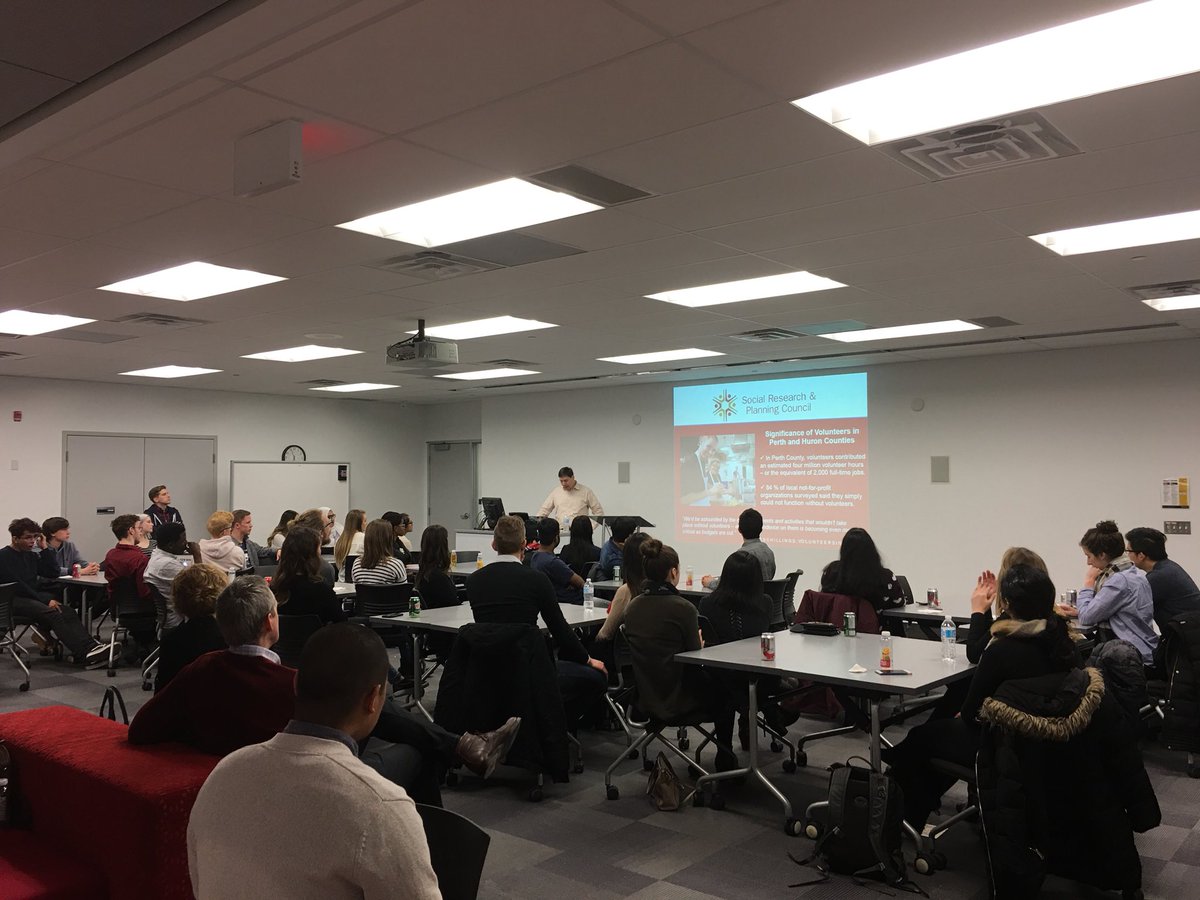 hell_grim's tweet image. #proud to #represent both @uwstratford @UWaterloo and @DeloitteDigital at #BMDC2018 this will #fun