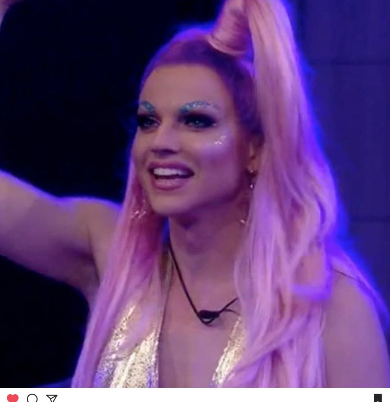 lw4387's tweet photo. Be yourself no matter what they say #cbb #CourtneyToWin https://t.co/fF8WxCITet