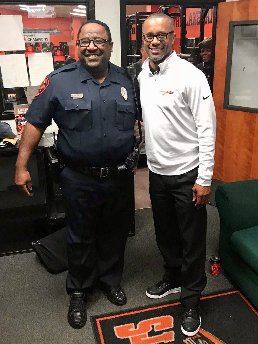 polknoles's tweet photo. Back in Polk County again! This time at Lakeland High School. Danng, Coach Willie is becoming a regular around here!! Pictured with LPD Officer Wesley. https://t.co/wGs7XEcCgp