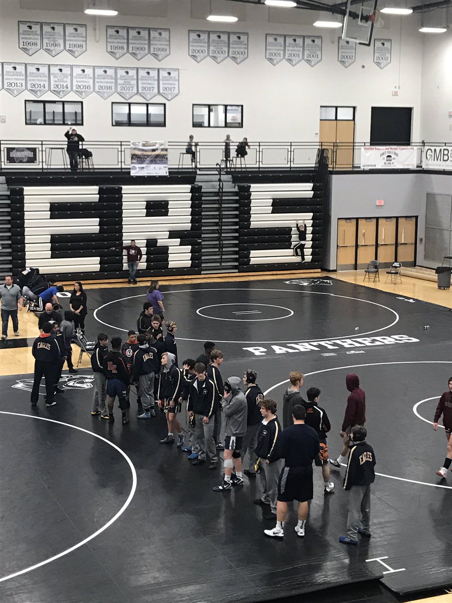 HiggsBrent's tweet photo. 10 wrestlers in the conference finals and 2 in the consolation finals. @WrestlingHville https://t.co/6FdGasjndo