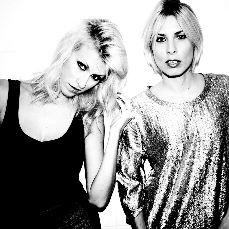 5 dope mixes from <a href="/blond_ish/">BLONDISH</a> to check out on your spare time =)

soundcloud.com/blondish/sets/…