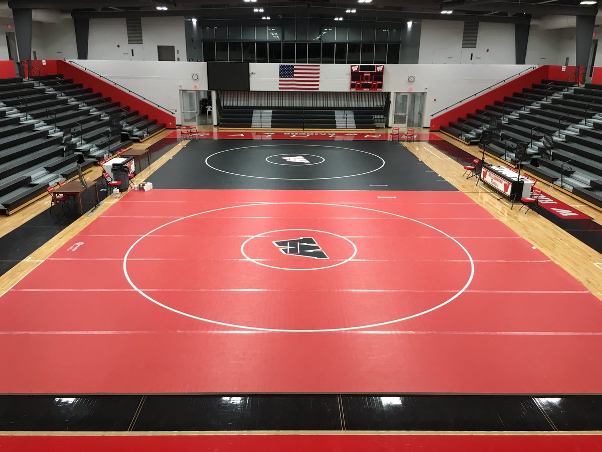 coachECK_wburg's tweet photo. The toughest Sectional in 2A is set up and ready to go. Wrestling starts in Williamsburg at noon.  Come support your Raiders as we start a quest to Des Moines! Can’t wait to coach the kids I love in the sport I love.🤼‍♂️ #RaiderNation https://t.co/bHicRNoKWo