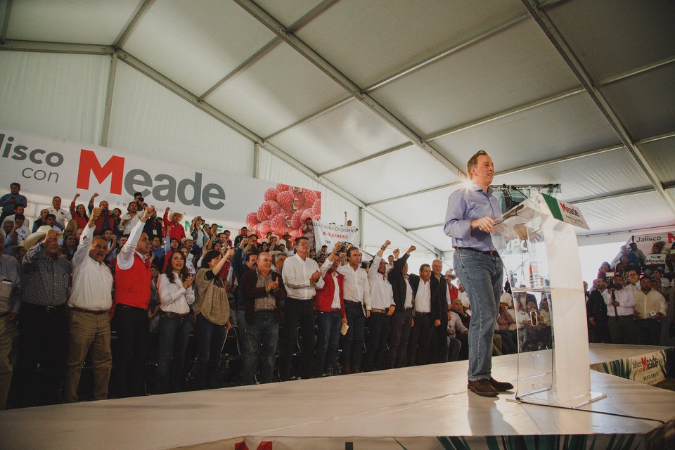 CNC_CEN's tweet photo. #PepeMeade sabe lo que el campo necesita

¡Y con él, vamos por una nueva realidad para el sector rural! 

https://t.co/R8kXbrNLbt https://t.co/Tz4SgF5SDJ