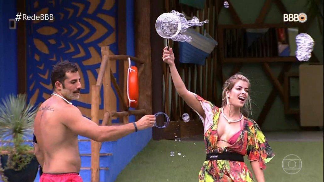 itsdramaticboy's tweet photo. Se eles não são as melhores pessoas eu não sei quem são!  #RedeBBB #BBB18 https://t.co/wAPOS0YR6k