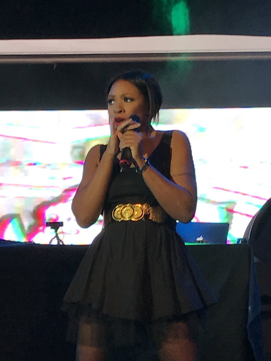 popsmith's tweet image. @HoneyzOfficial we’re amazing tonight. Very happy I finally got to see them live! #DefinitelySomething #StepsWeekendOnTheDancfloor #ButlinsMinehead