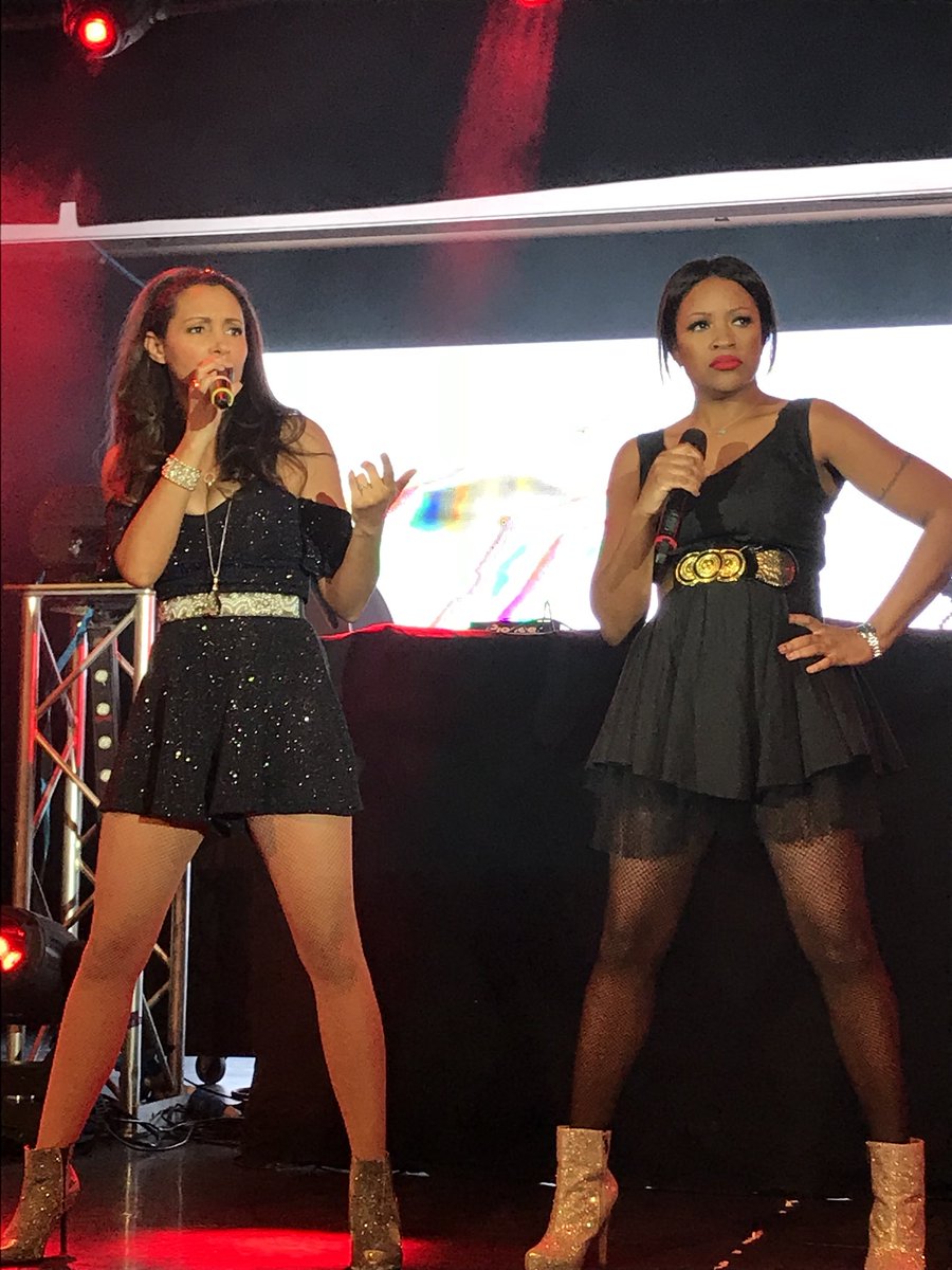 popsmith's tweet image. @HoneyzOfficial we’re amazing tonight. Very happy I finally got to see them live! #DefinitelySomething #StepsWeekendOnTheDancfloor #ButlinsMinehead