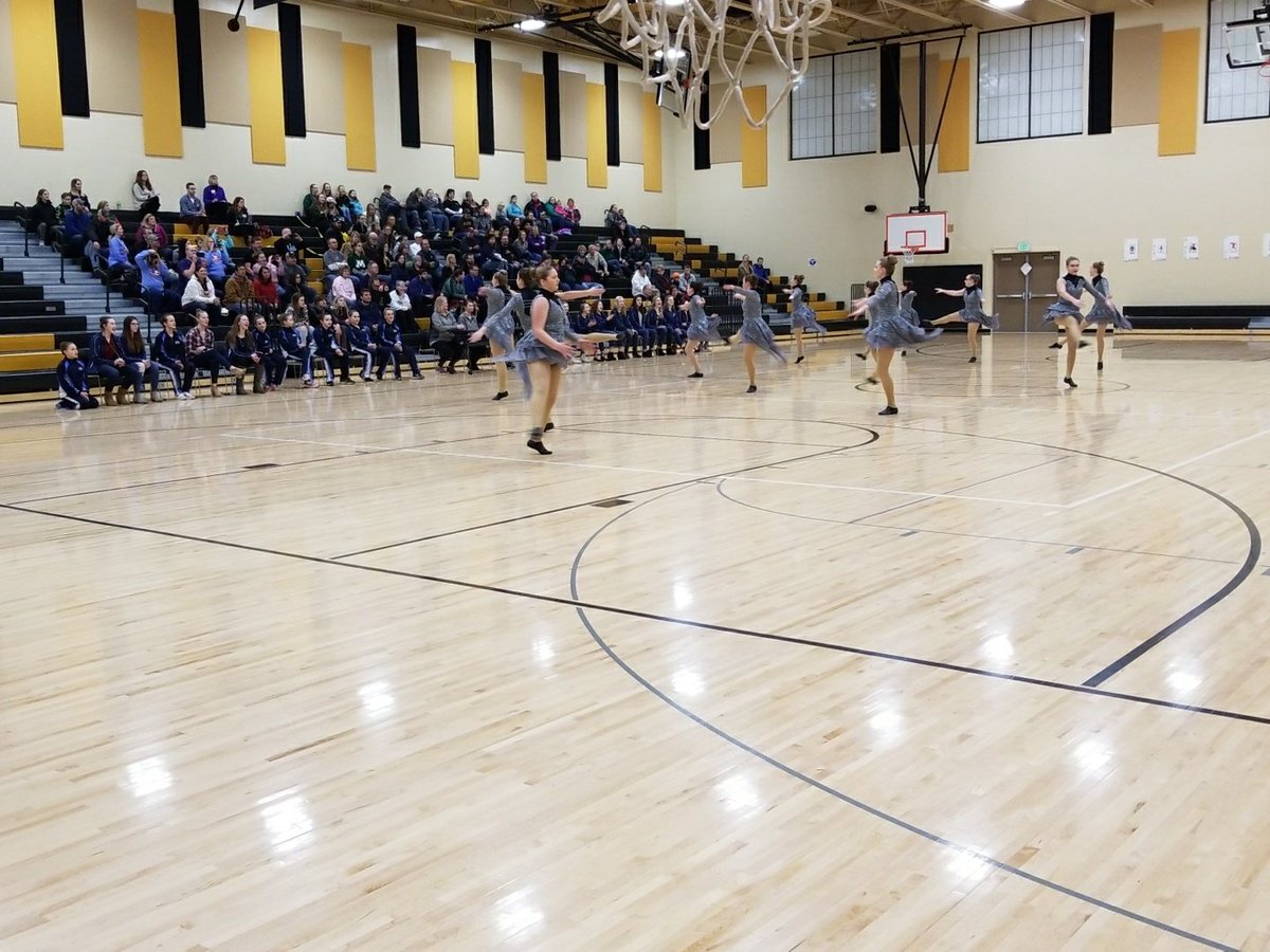 BDanceT's tweet photo. We're hosting the 3rd Annual JV dance team invite tonight! Lots of great teams joining us, like the Z-M Dance Team! #SuperHeroines #bdtHUH @theZMDT @Spirits_Dance @ByronActivities https://t.co/pFOUTHAPdf