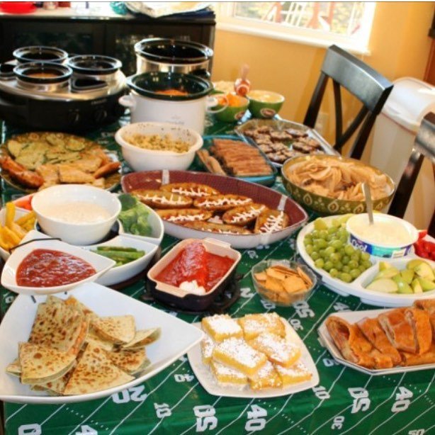 Theshavedduck's tweet photo. Have a #superbowl party to go to? Let us do the cooking! Get everything from chicken wings to pounds of meat to go. Call early and thank us later. #yum #superbowlparty #stlbbq #southcity #cateringstl https://t.co/CmFB1EJ1VF