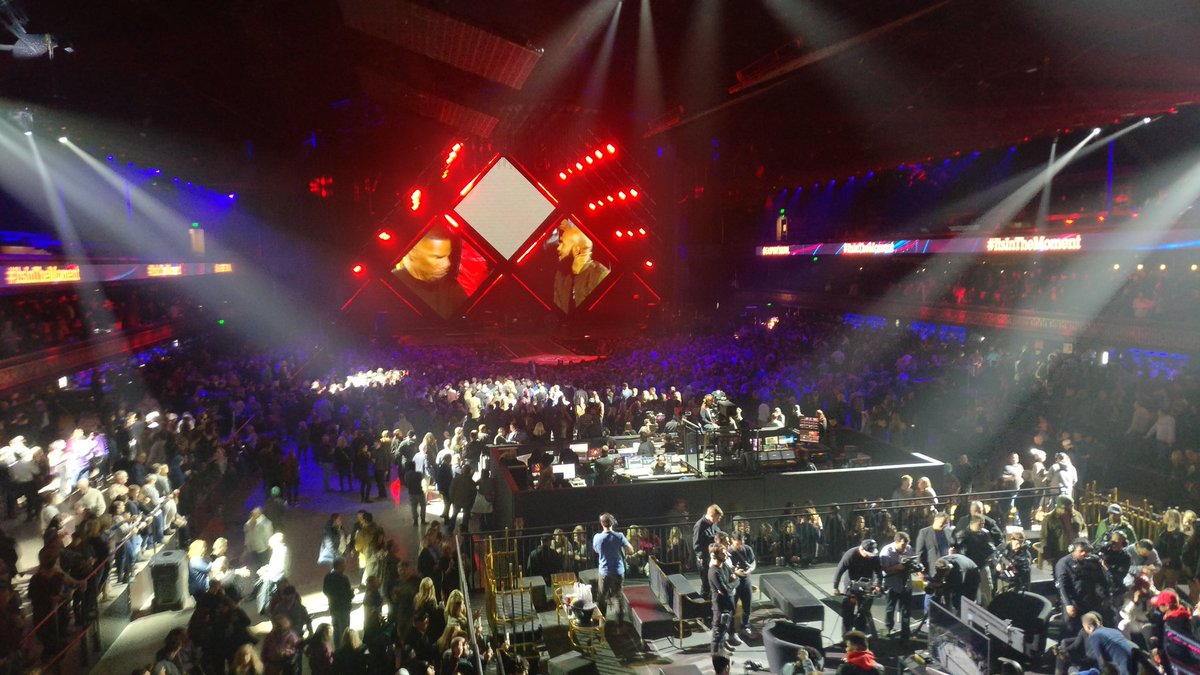 TheorizStudio's tweet photo. Here at the #superbowl #nomadiclive come check our experiential installations with #bluerevolver! https://t.co/TY6iRkaG8p