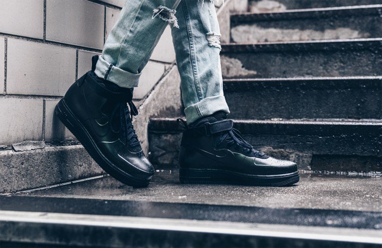 air force 1 foamposite on feet