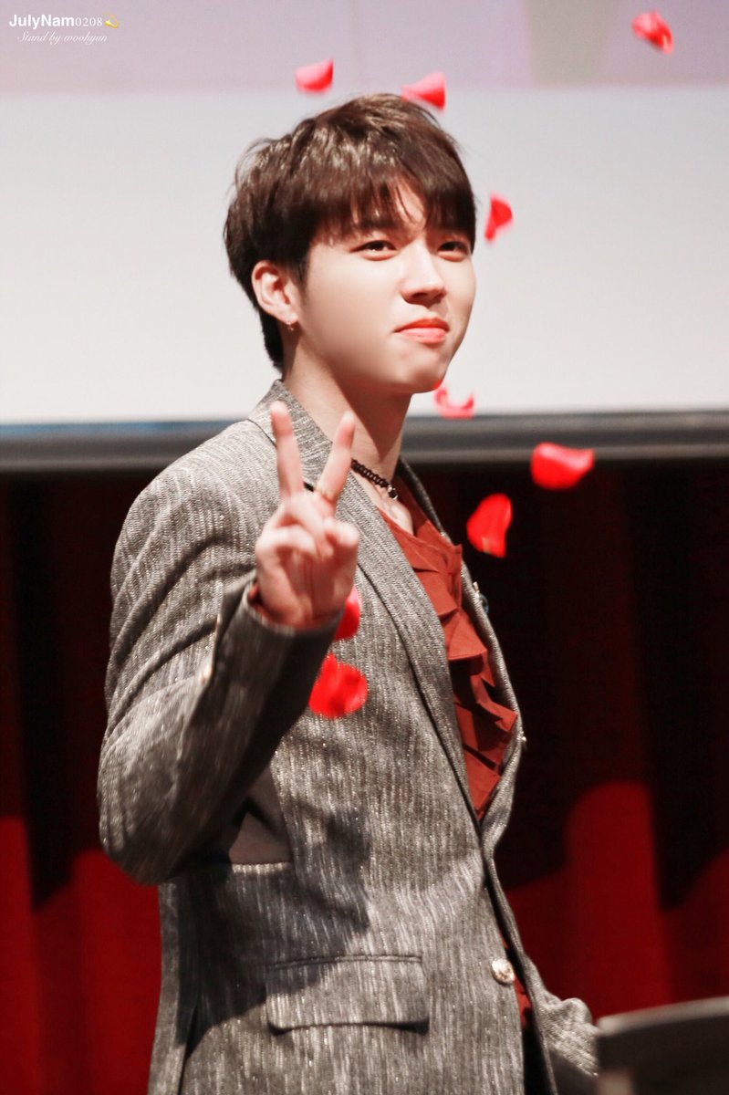 JulyNam0208's tweet photo. #우현 아이가 예쁘게도 생겼네❤️💛❤️

    #인피니트 #INFINITE #TOP_SEED https://t.co/A3RrhM7jlZ