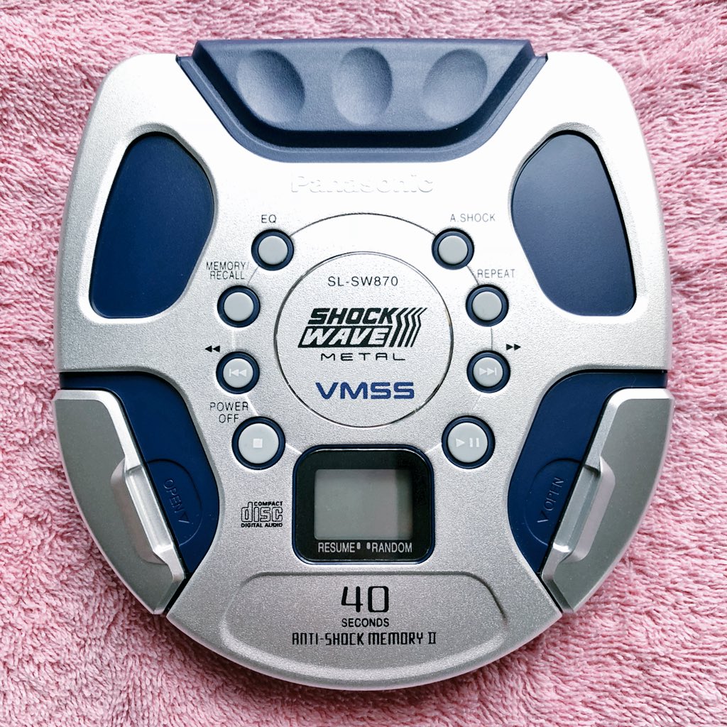 No.71 ポータブルCDプレーヤー】 パナソニック SL-SW870 頑丈ボディが