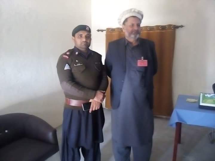 Ikramullahjan9's tweet photo. @islahuddin17 @betterpakistan visit to the First Aid center at Army public school Landi Kotal. https://t.co/wVEa7uJGfR