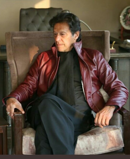 AzharIs94814029's tweet photo. @AyeshaArifMemon @ImranKhanPTI Hii,Ayesha it's for you https://t.co/B2KXsNRGGs