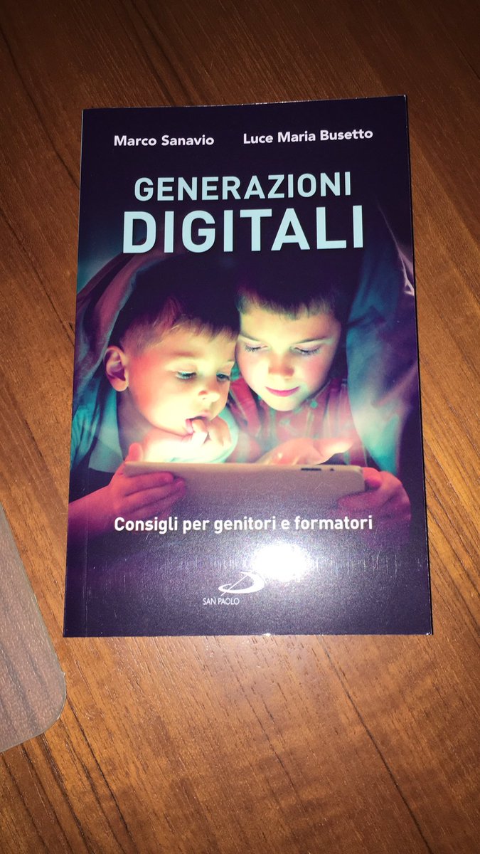 vitaconlanana's tweet photo. È prolisso in certi punti inutilmente ma mette a fuoco molto ben un concetto e lo spiega, l’importanza dell’#ascolto #generazionidigitali perché non si smette mai di impare nel mestiere del #genitore https://t.co/XAYHoKmXKd