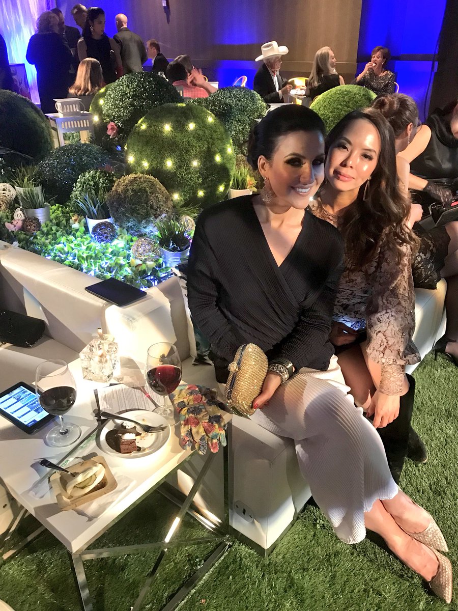 Beautiful evening❤️ congratulations to organizers&amp;supporters❤️ <a href="/WFMHyyc/">Women for Men's Health YYC</a> <a href="/HotelArtsYYC/">Hotel Arts</a> <a href="/ProstateAlberta/">ProstateCancerCentre</a> <a href="/aniabasak/">Ania Basak</a> #yyc #calgary #cancer #fundraiser <a href="/ElevateAuctions/">Elevate Auctions</a> #FridayNight #GlovesonGala